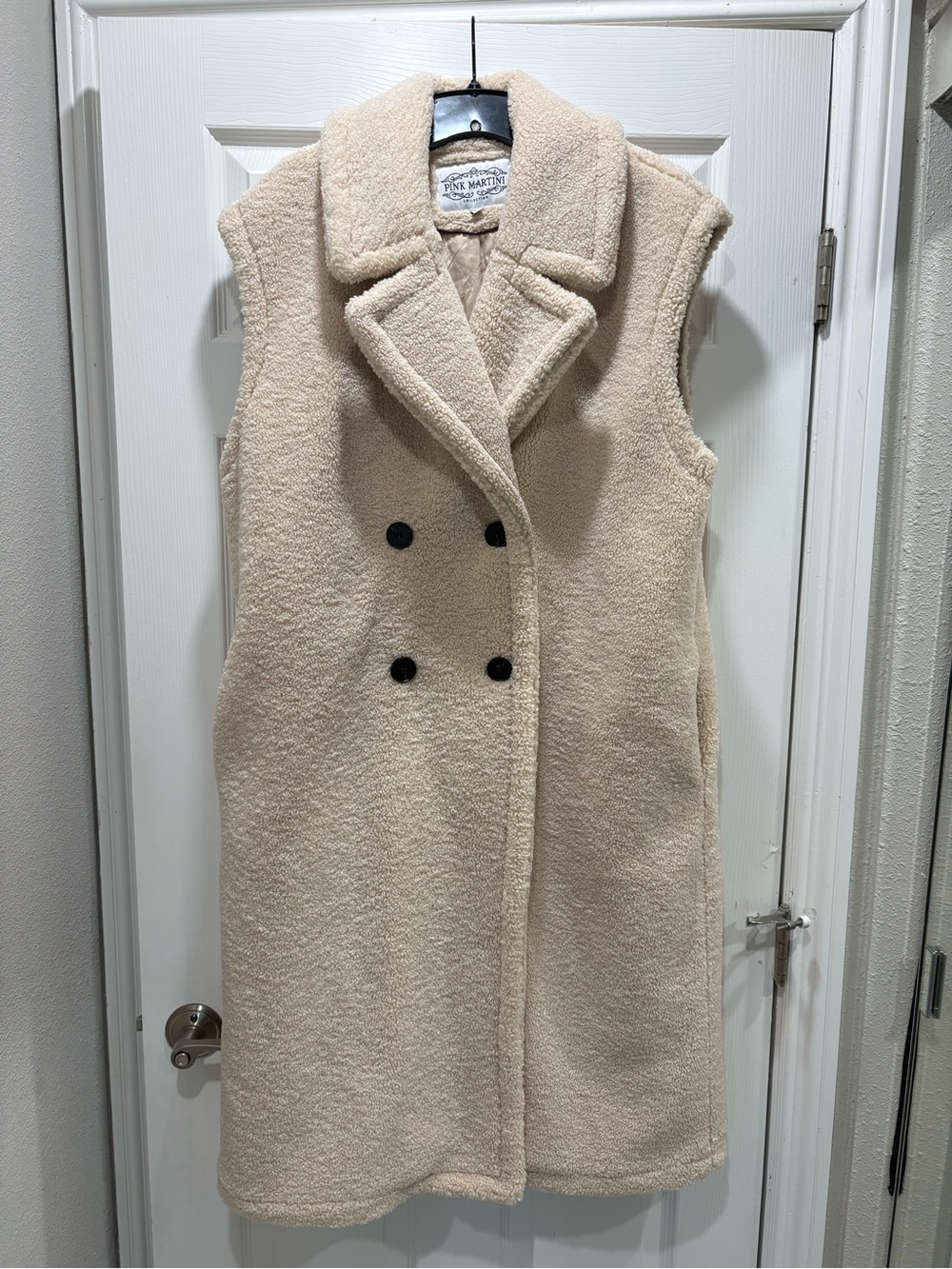 Pink Martini Cream Sleeveless Teddy Double-Breasted Vest